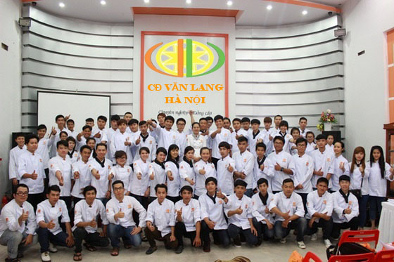 nhập học lớp chế biến món ăn