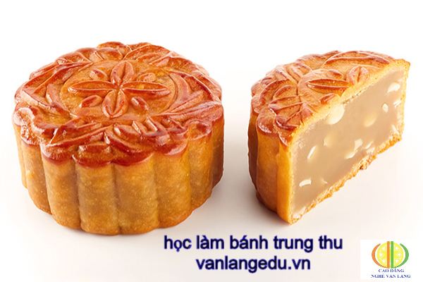 Lớp học làm bánh trung thu truyền thống và hiện đại